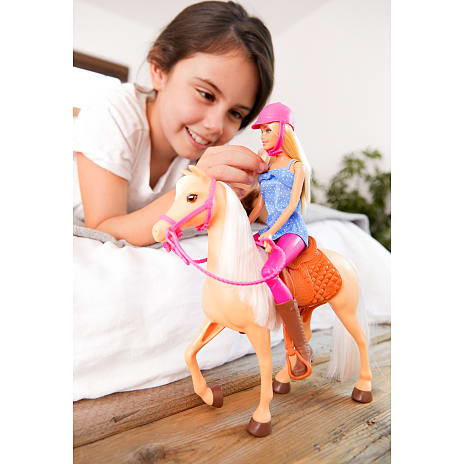 eksplicit Forkæl dig implicitte Barbie® dukke og hest | Køb online på br.dk!