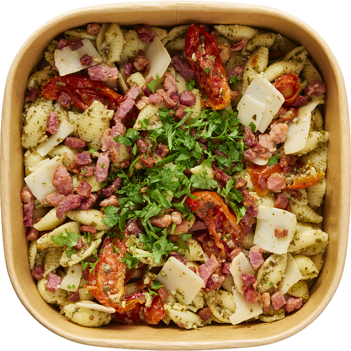 Pastasalat m. bacon