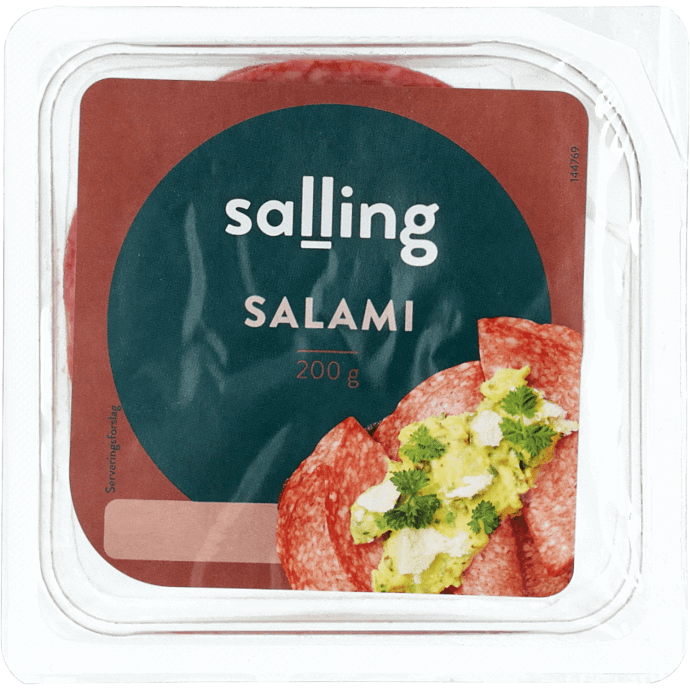 Rød salami i skiver