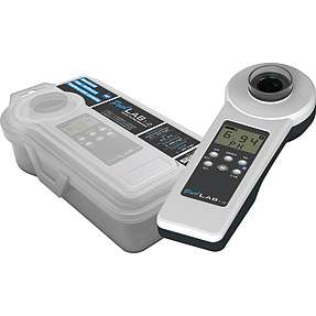 Swim & Fun Pool Lab digital pooltester