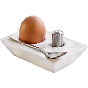 Æggebæger med saltbøsse og ske 2 stk.