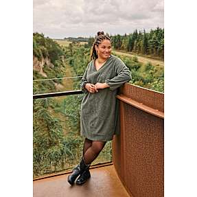 VRS dame kjole str. 52 - oliven