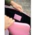 Golla sleeve metro neoprene 15" - pink