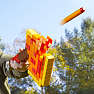 Nerf Minecraft Firebrand-økse blaster med 6 pile