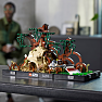 LEGO® Star Wars™ Diorama med Jedi™-træning på Dagobah™ 75330