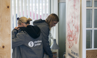 Stenbroens Jurister folkene bag