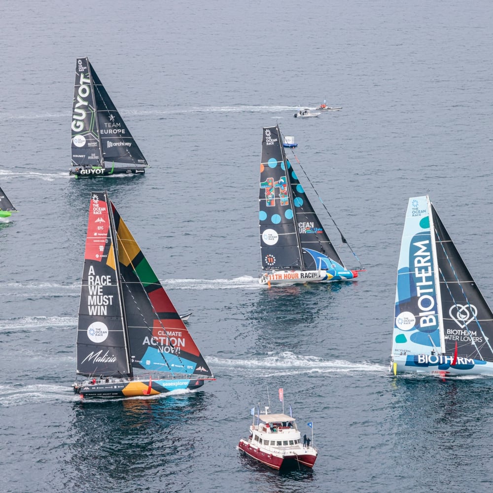 Ocean Race fem både får hjælp til retning Foto Sailing EnergyThe Ocean Race