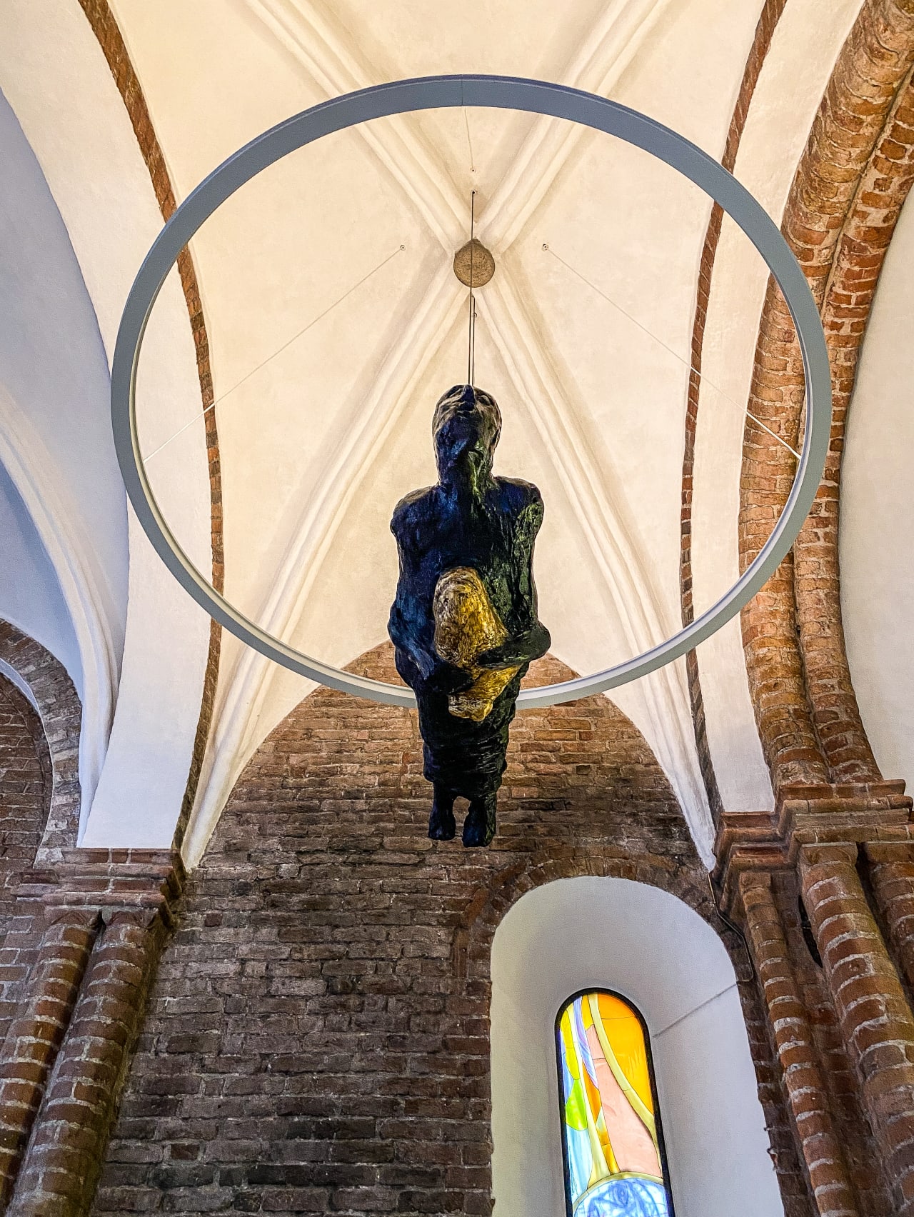 aarhus domkirke peter brandes skulptur lazarus i loftet