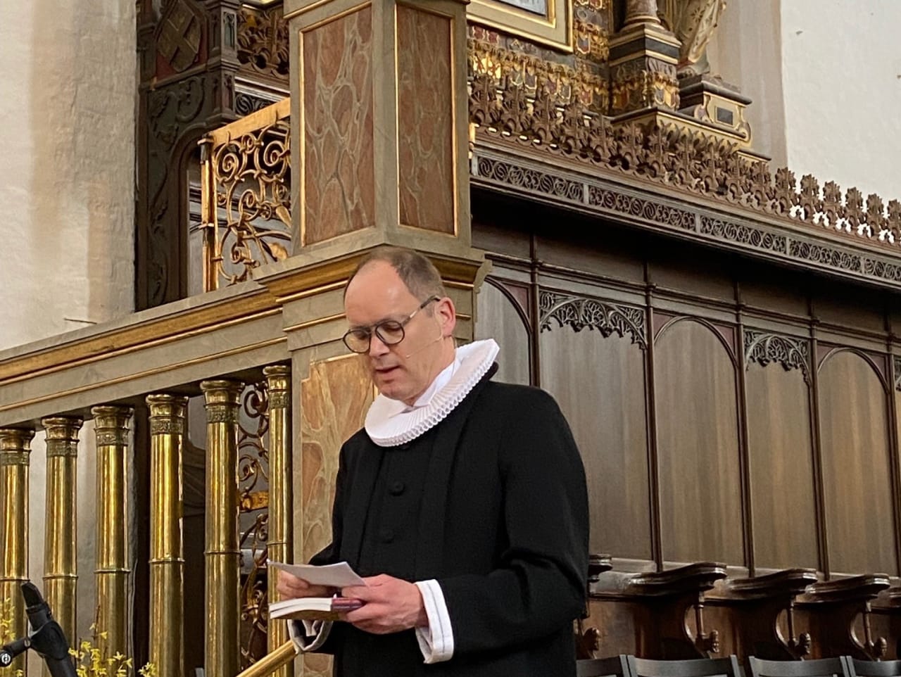 aarhus domkirke peter brandes praest henrik holder tale