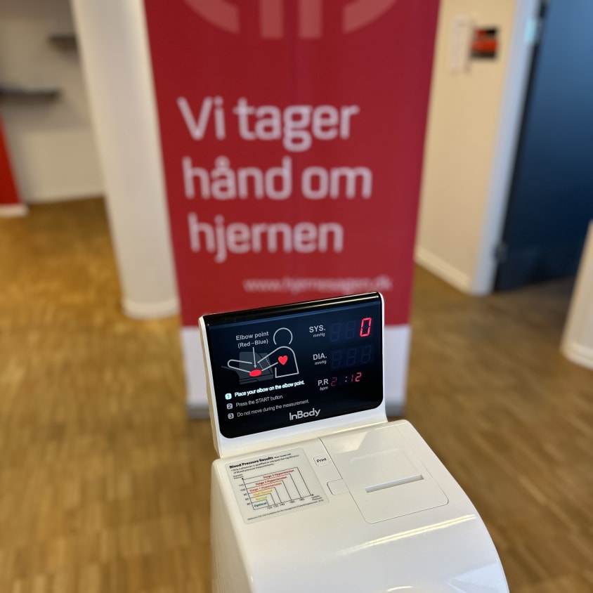 Hjernesagen maskinen tæt på