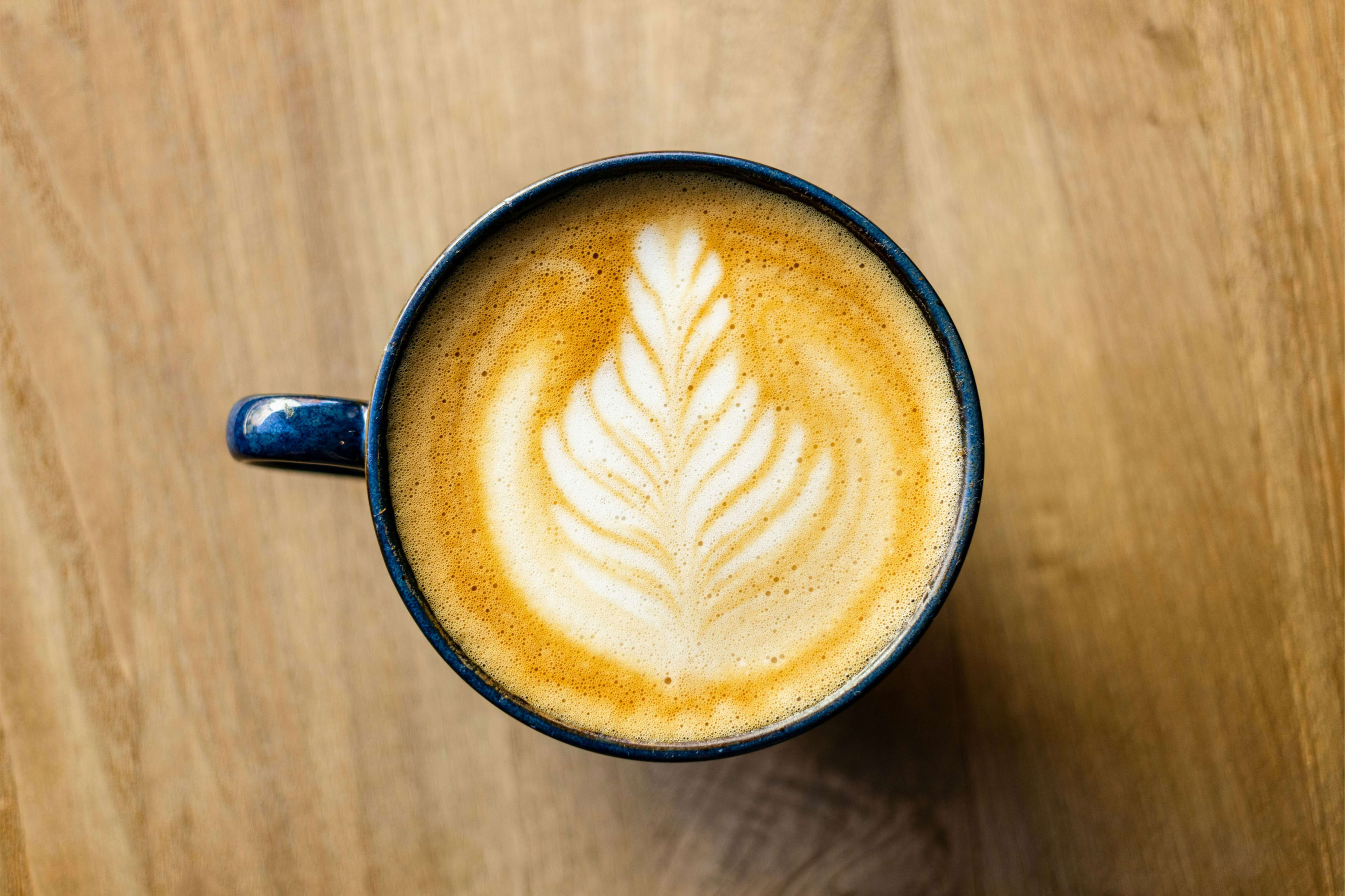 Lær at lave en rosetta med latte art hos Bilka