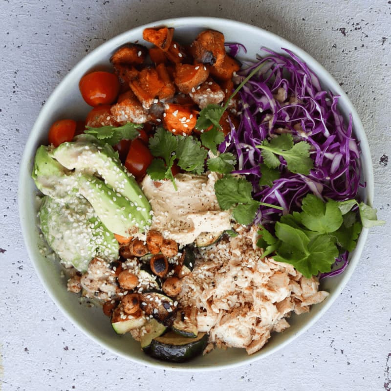 Buddha bowl med cremet dressing
