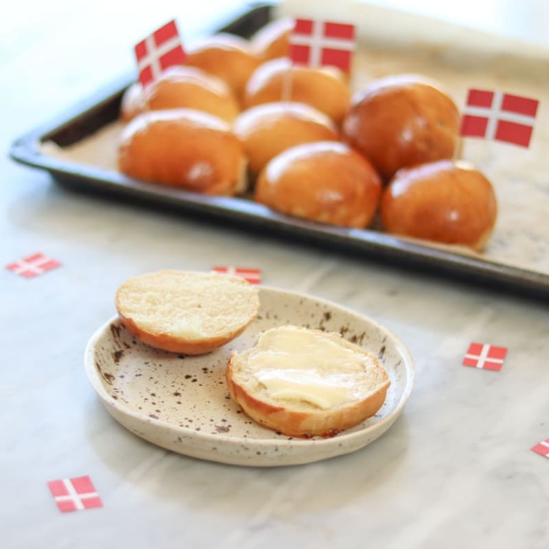 Fødselsdagsboller med smør