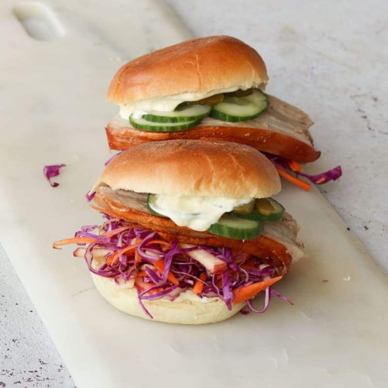 Flæskestegssandwich med grønt