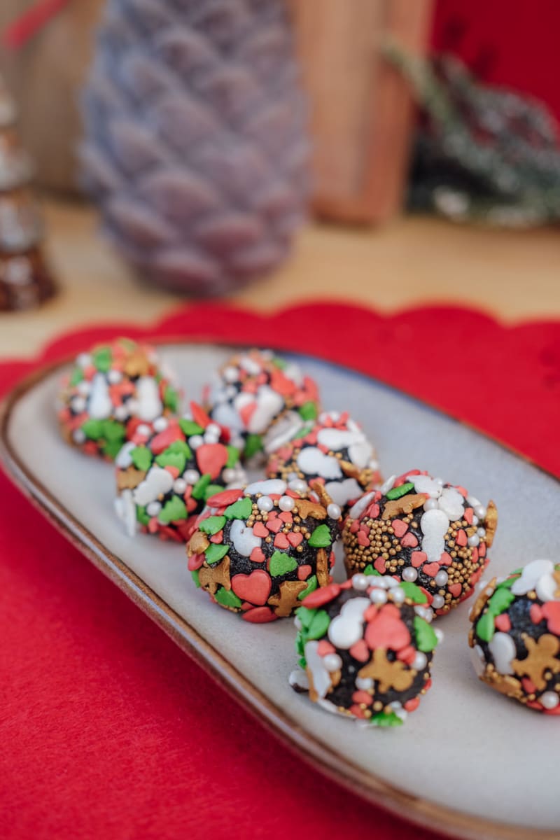 Lav hjemmelavede oreo julekugler med BilkaToGo