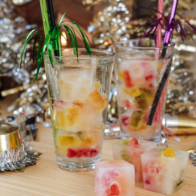 Lav en lækker drink med vingummibamser til børnene med BilkaToGo