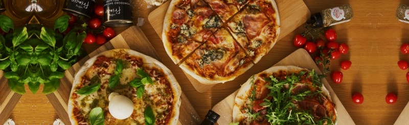 Nem hjemmelavet pizza med Salling Princip surdejspizzabunde. 