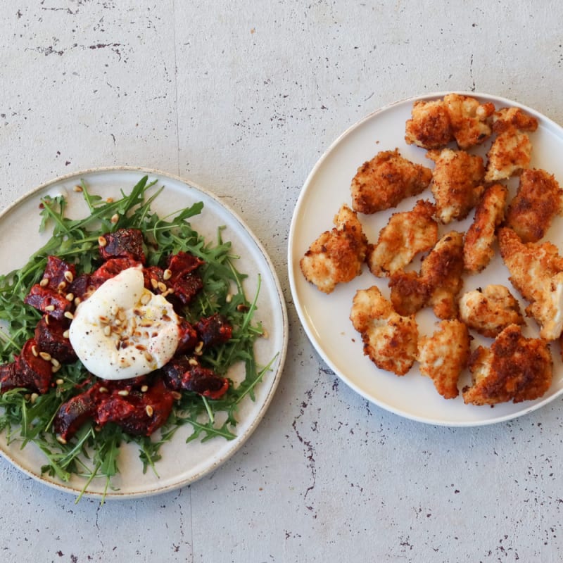 Kyllingenuggets med rucola salat