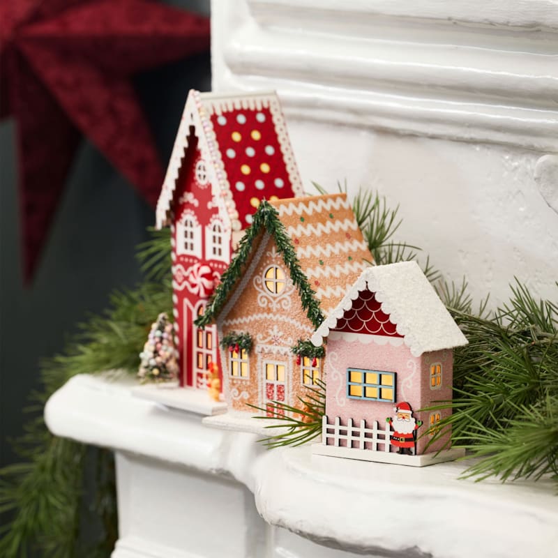 Søde huse og figurer til nisselandskabet.