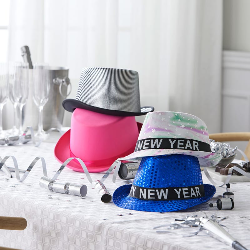 Nytårshatte på BilkaToGo. bestil  med dine dagligvarer. Forskellige varianter.