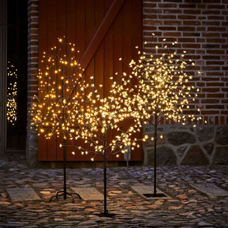 Skøn julebelysning til udendørs brug hos Bilka.