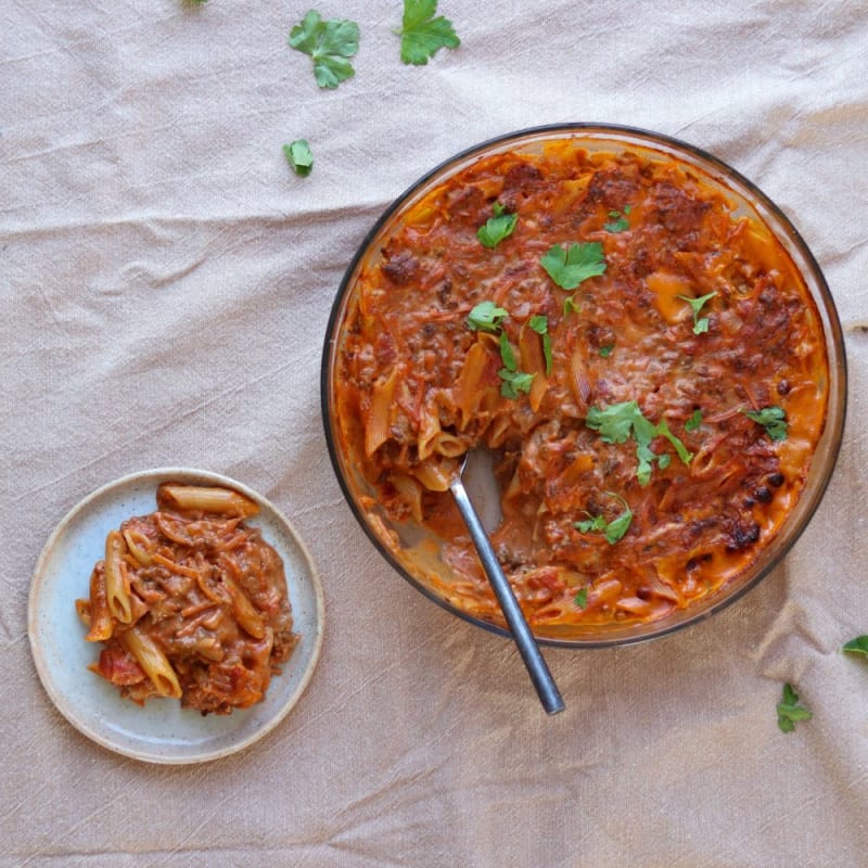 Lasagnette med oksekød, mornaysauce og urter