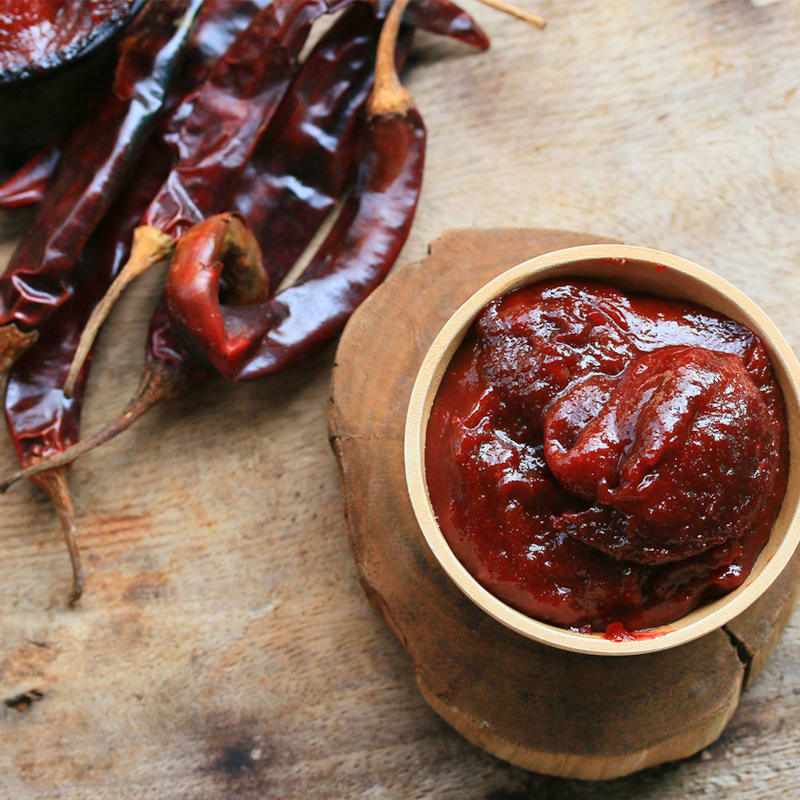 Gochujang chili i skål