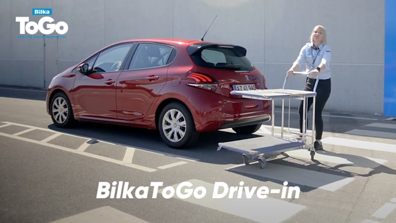 Levering af BilkaToGo dagligvarer direkte i bagagerummet.
