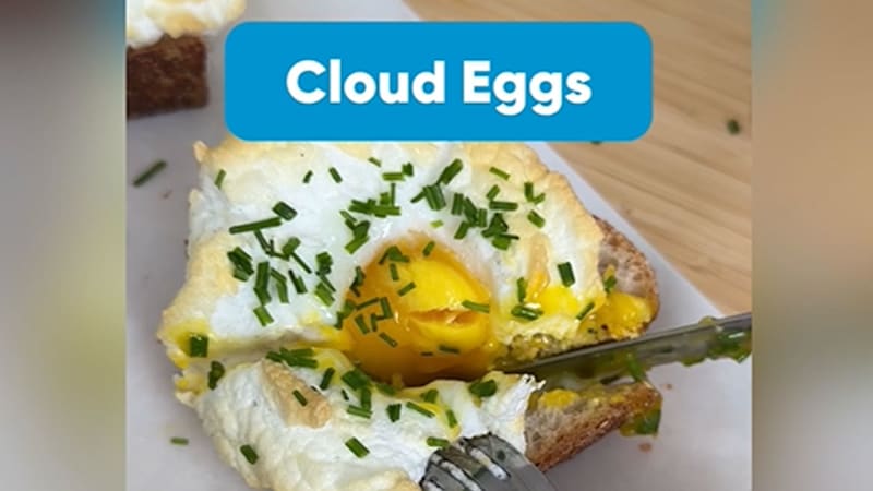 Få opskriften på de populære cloud eggs hos Bilka